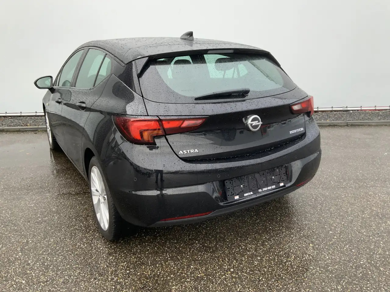 Opel Astra 1.6 BiTurbo Business Executive Airco Cruise Navi A - האצ'בק: תמונה 2 Opel Astra 1.6 BiTurbo Business Executive Airco Cruise Navi A - האצ'בק: תמונה 2