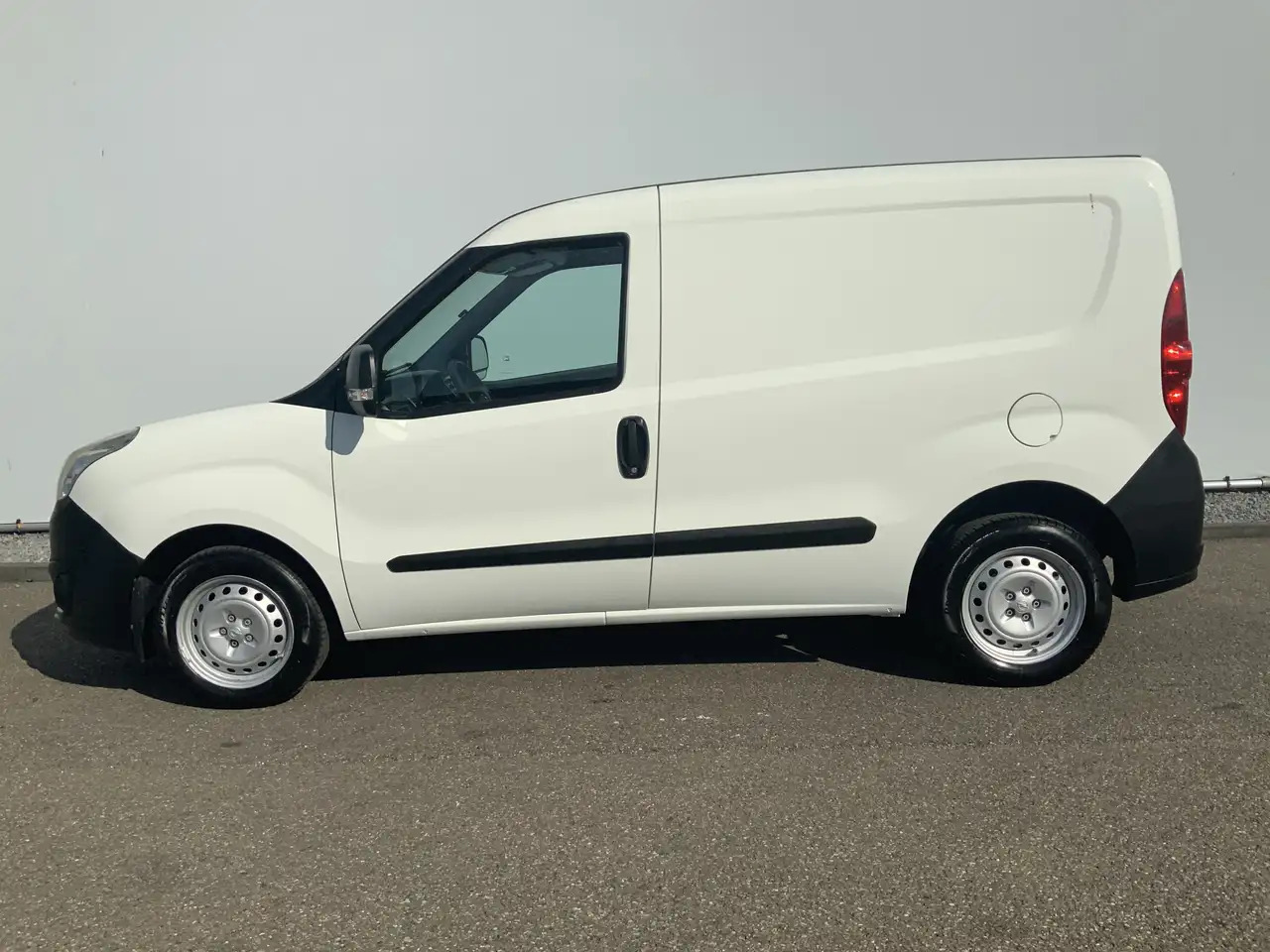 Opel Combo 1.3 CDTi L1H1 EXPORT ecoFLEX Edition Airco Trekhaa - כלי רכב מסחרי קטן: תמונה 3 Opel Combo 1.3 CDTi L1H1 EXPORT ecoFLEX Edition Airco Trekhaa - כלי רכב מסחרי קטן: תמונה 3