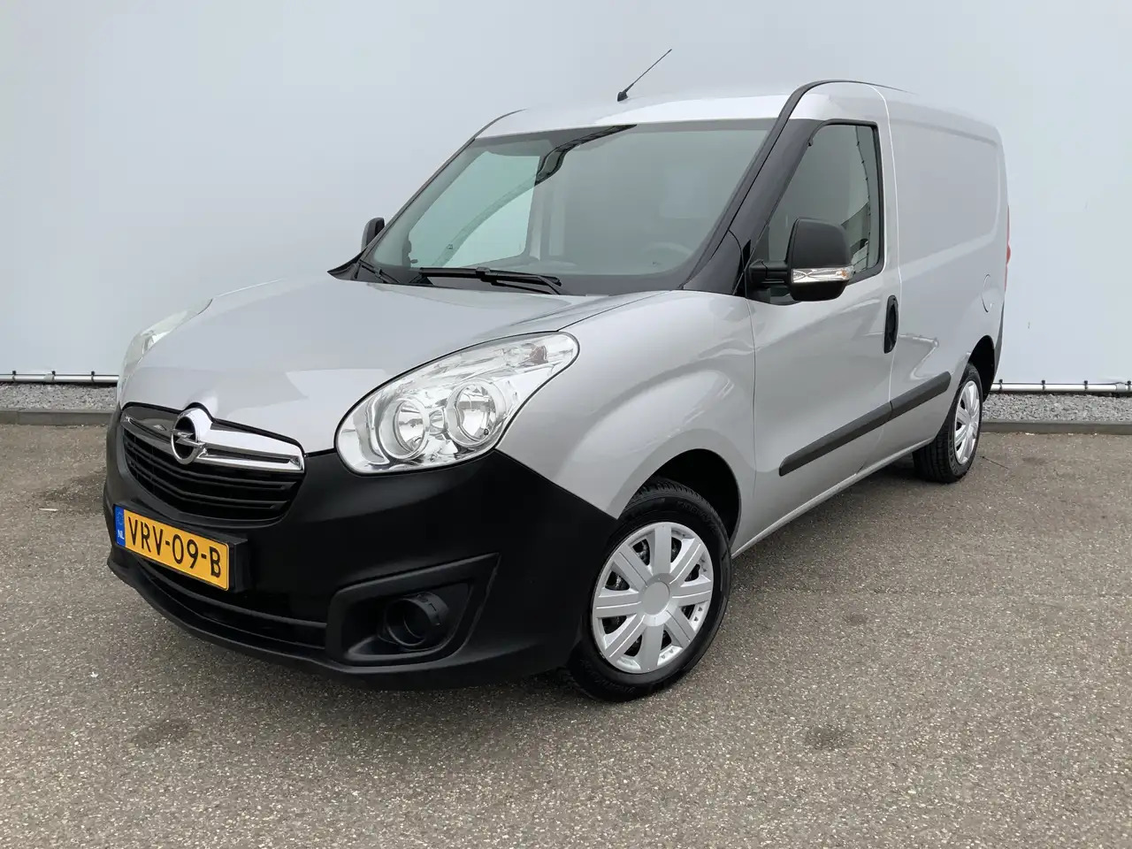 Opel Combo 1.3 CDTi L1H1 Edition Airco Euro 6 - כלי רכב מסחרי עם לוח: תמונה 1 Opel Combo 1.3 CDTi L1H1 Edition Airco Euro 6 - כלי רכב מסחרי עם לוח: תמונה 1