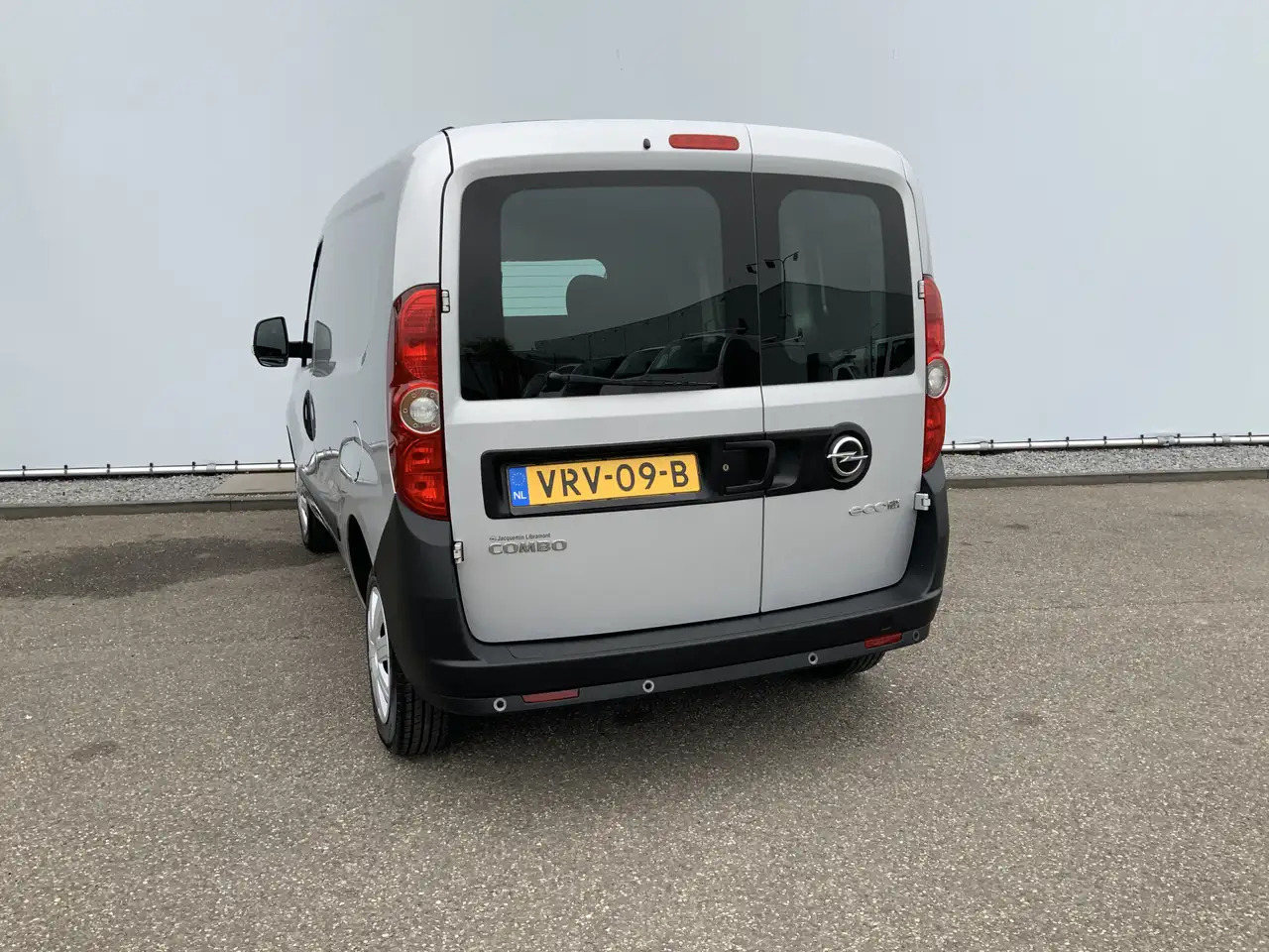 Opel Combo 1.3 CDTi L1H1 Edition Airco Euro 6 - כלי רכב מסחרי קטן: תמונה 2 Opel Combo 1.3 CDTi L1H1 Edition Airco Euro 6 - כלי רכב מסחרי קטן: תמונה 2
