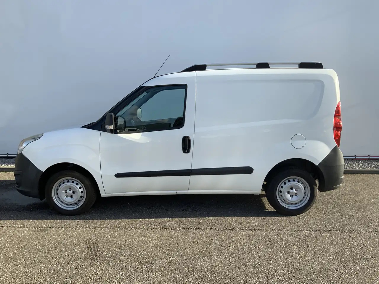 Opel Combo 1.3 CDTi L1H1 ecoFLEX Edition Airco Trekhaak 1000 - כלי רכב מסחרי קטן: תמונה 3 Opel Combo 1.3 CDTi L1H1 ecoFLEX Edition Airco Trekhaak 1000 - כלי רכב מסחרי קטן: תמונה 3