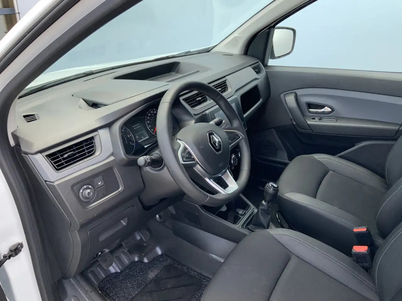 Renault Express 1.5 dCi 75 Comfort +Airco Cruise Navi Scherm Euro - כלי רכב מסחרי קטן: תמונה 5 Renault Express 1.5 dCi 75 Comfort +Airco Cruise Navi Scherm Euro - כלי רכב מסחרי קטן: תמונה 5