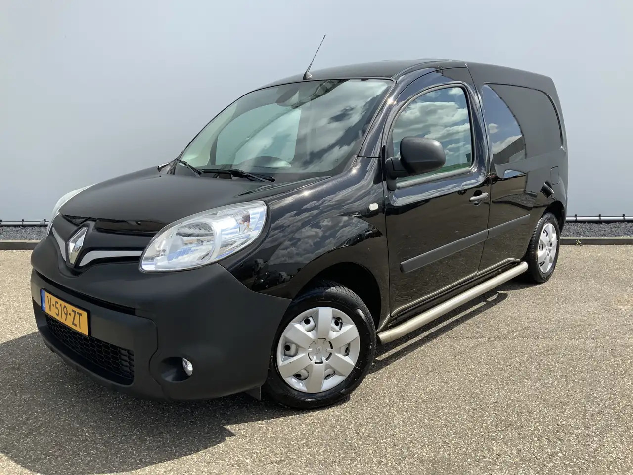Renault Kangoo 1.5 dCi 90 Energy Comfort Plus .Sortimo Kasten Com - כלי רכב מסחרי קטן: תמונה 1 Renault Kangoo 1.5 dCi 90 Energy Comfort Plus .Sortimo Kasten Com - כלי רכב מסחרי קטן: תמונה 1