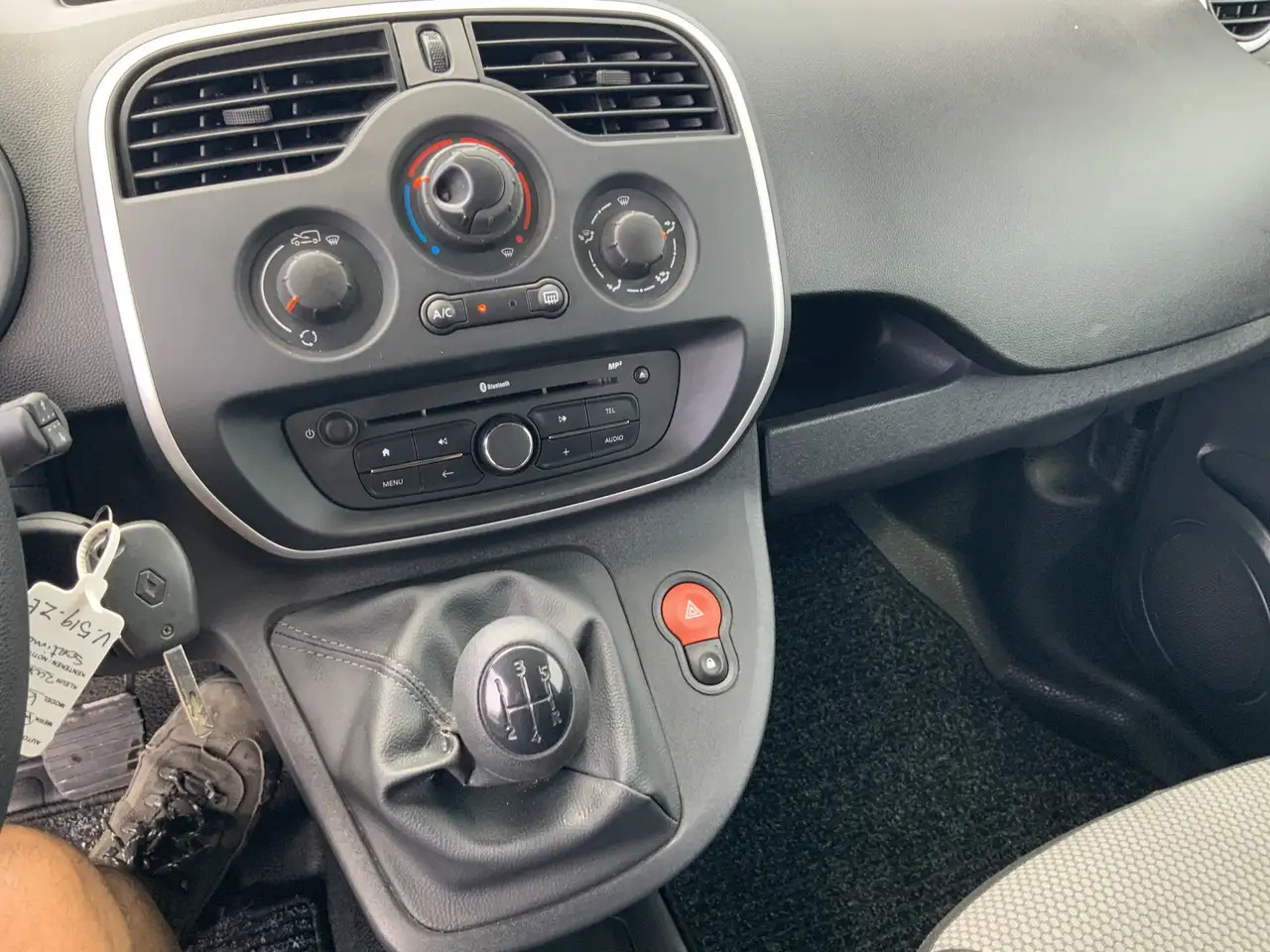 כלי רכב מסחרי קטן Renault Kangoo 1.5 dCi 90 Energy Comfort Plus .Sortimo Kasten Com: תמונה 14