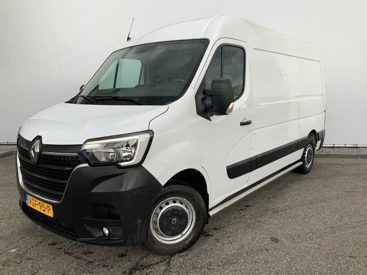 Renault Master T35 2.3 dCi 135 L2H2 Airco Cruise 3 Zits Camera Na - כלי רכב מסחרי עם לוח: תמונה 1 Renault Master T35 2.3 dCi 135 L2H2 Airco Cruise 3 Zits Camera Na - כלי רכב מסחרי עם לוח: תמונה 1