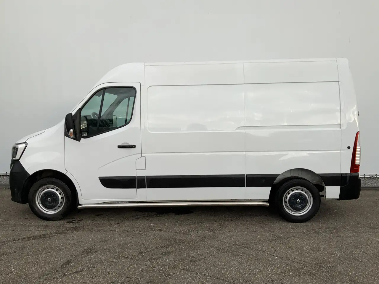Renault Master T35 2.3 dCi 135 L2H2 Airco Cruise 3 Zits Camera Na - כלי רכב מסחרי עם לוח: תמונה 3 Renault Master T35 2.3 dCi 135 L2H2 Airco Cruise 3 Zits Camera Na - כלי רכב מסחרי עם לוח: תמונה 3