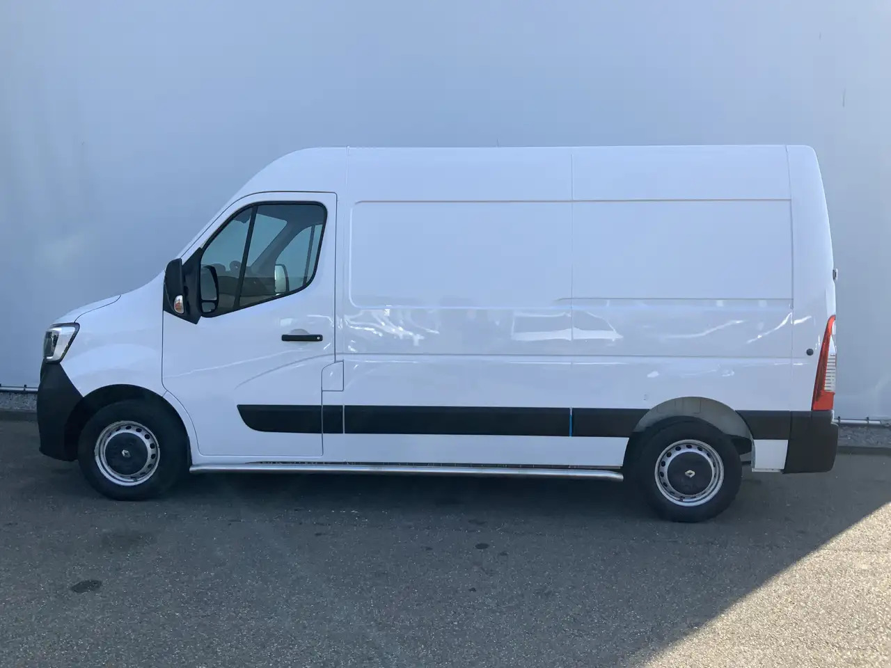 Renault Master T35 2.3 dCi 135 L2H2 Airco Cruise Navi Side Bar Ca - כלי רכב מסחרי עם לוח: תמונה 3 Renault Master T35 2.3 dCi 135 L2H2 Airco Cruise Navi Side Bar Ca - כלי רכב מסחרי עם לוח: תמונה 3