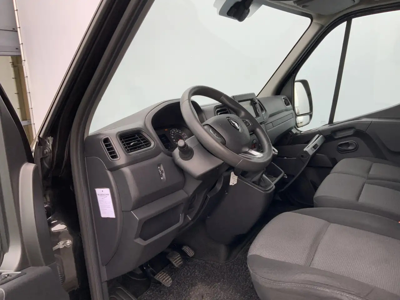 Renault Master T35 2.3 dCi 150 L2H2 Airco Cruise 3 Zits Camera Tr - כלי רכב מסחרי עם לוח: תמונה 5 Renault Master T35 2.3 dCi 150 L2H2 Airco Cruise 3 Zits Camera Tr - כלי רכב מסחרי עם לוח: תמונה 5