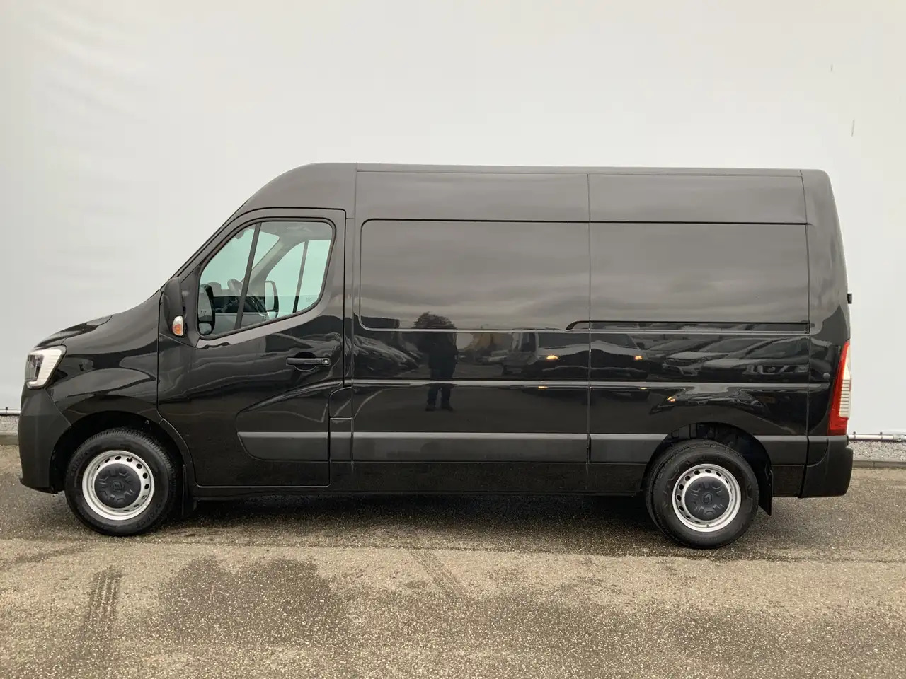 Renault Master T35 2.3 dCi 150 L2H2 Airco Cruise Camera 3 Zits Na - כלי רכב מסחרי עם לוח: תמונה 3 Renault Master T35 2.3 dCi 150 L2H2 Airco Cruise Camera 3 Zits Na - כלי רכב מסחרי עם לוח: תמונה 3