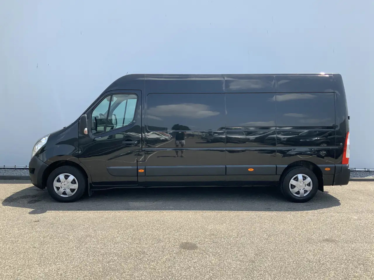 Renault Master T35 2.3 dCi L3H3 Eco Maxi Airco 3 Zits Trekhaak 25 - כלי רכב מסחרי עם לוח: תמונה 2 Renault Master T35 2.3 dCi L3H3 Eco Maxi Airco 3 Zits Trekhaak 25 - כלי רכב מסחרי עם לוח: תמונה 2