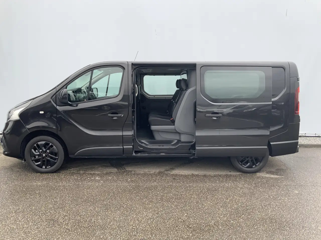 Renault Trafic 1.6 dCi T29 L2H1 Dub Cab 5 Zits Airco Cruise Navi - כלי רכב מסחרי קומבי: תמונה 5 Renault Trafic 1.6 dCi T29 L2H1 Dub Cab 5 Zits Airco Cruise Navi - כלי רכב מסחרי קומבי: תמונה 5