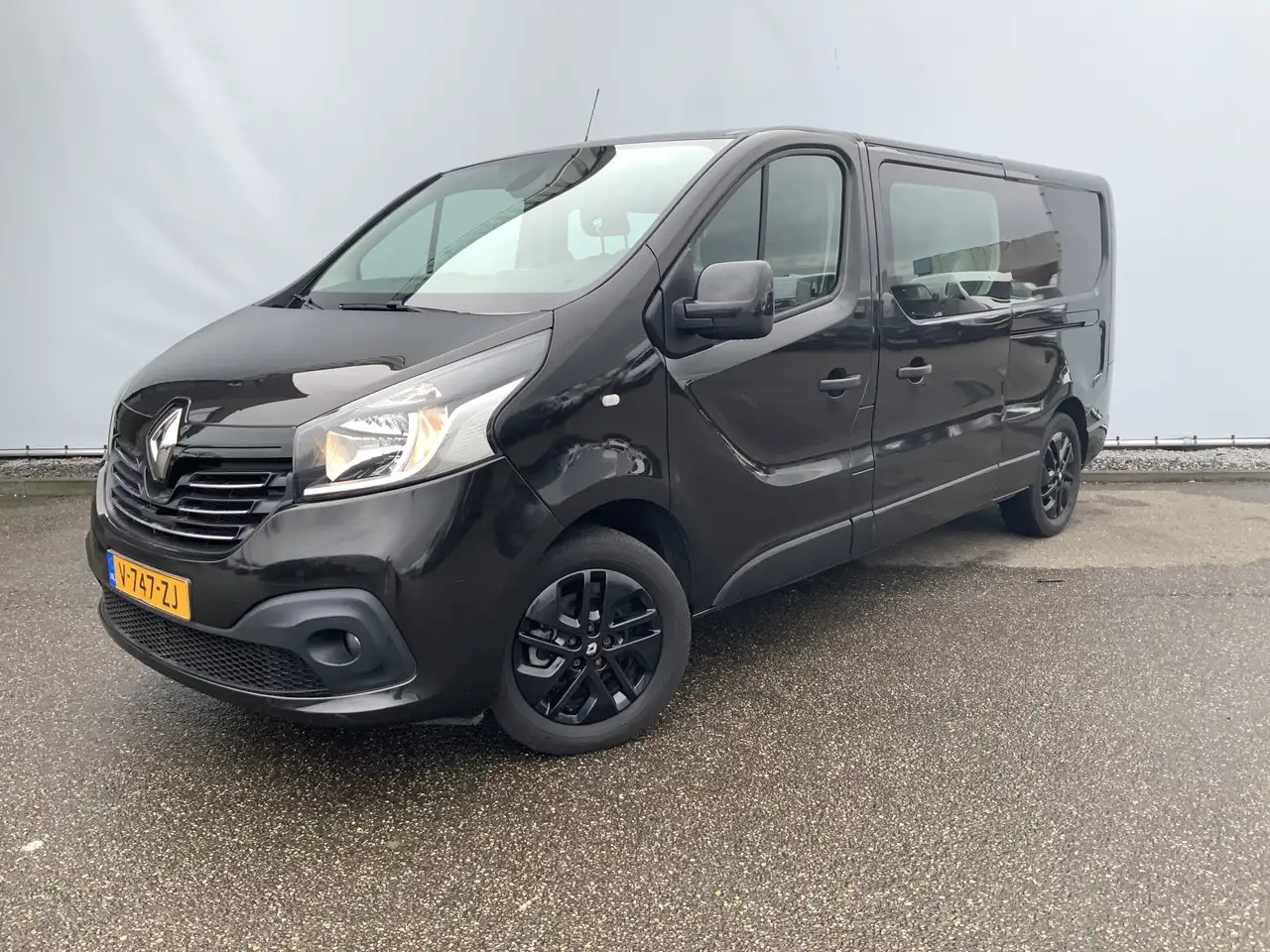 Renault Trafic 1.6 dCi T29 L2H1 Dub Cab 5 Zits Airco Cruise Navi - כלי רכב מסחרי קומבי: תמונה 1 Renault Trafic 1.6 dCi T29 L2H1 Dub Cab 5 Zits Airco Cruise Navi - כלי רכב מסחרי קומבי: תמונה 1