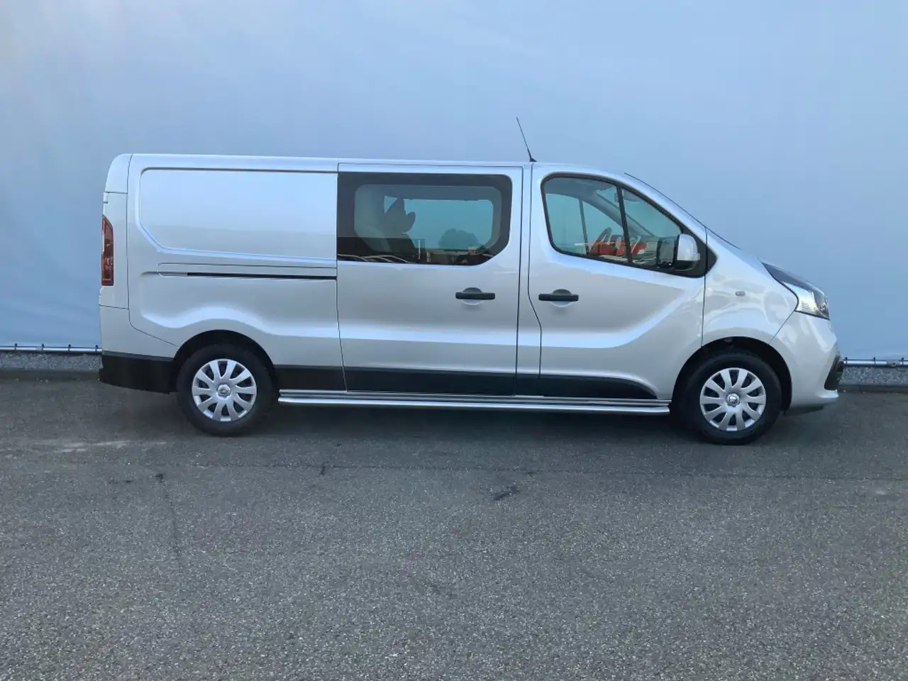 Renault Trafic 1.6 dCi T29 L2H1 Dub Cab Airco Camera Navi Trekhaa - כלי רכב מסחרי קומבי: תמונה 4 Renault Trafic 1.6 dCi T29 L2H1 Dub Cab Airco Camera Navi Trekhaa - כלי רכב מסחרי קומבי: תמונה 4