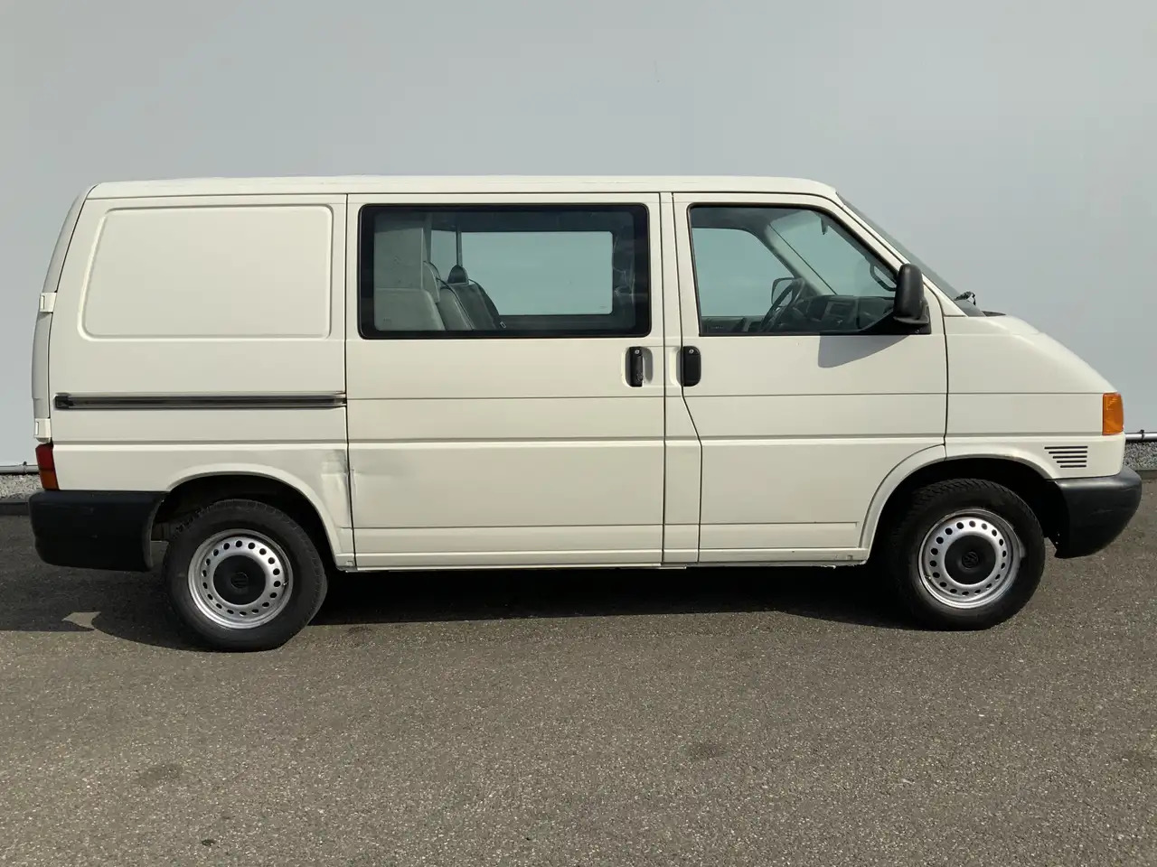 Volkswagen 1.9 TD 292 T800 Dubbel Cab 6 Zits Euro 3 - כלי רכב מסחרי קומבי: תמונה 4 Volkswagen 1.9 TD 292 T800 Dubbel Cab 6 Zits Euro 3 - כלי רכב מסחרי קומבי: תמונה 4