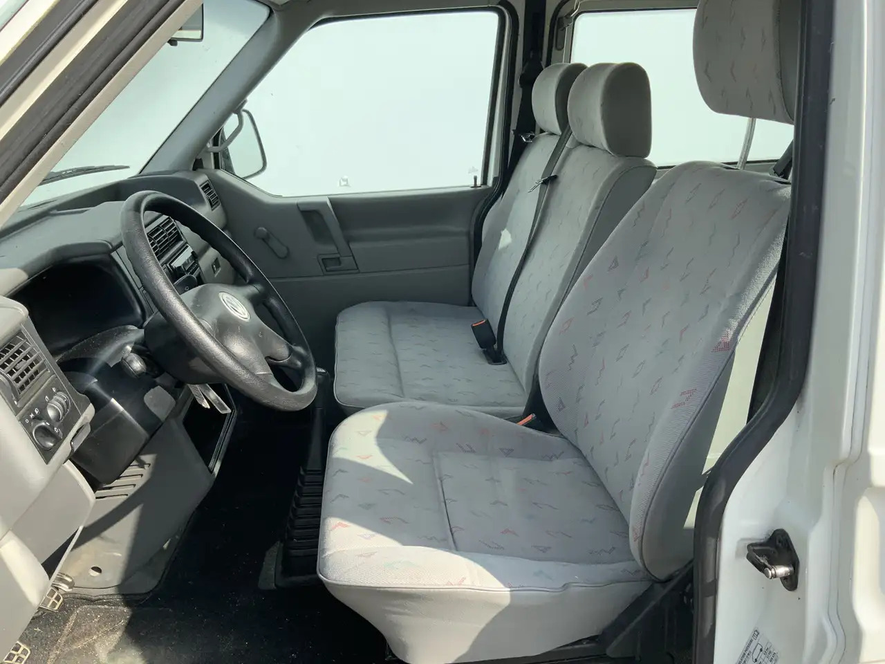 Volkswagen 1.9 TD 292 T800 Dubbel Cab 6 Zits Euro 3 - כלי רכב מסחרי קומבי: תמונה 5 Volkswagen 1.9 TD 292 T800 Dubbel Cab 6 Zits Euro 3 - כלי רכב מסחרי קומבי: תמונה 5