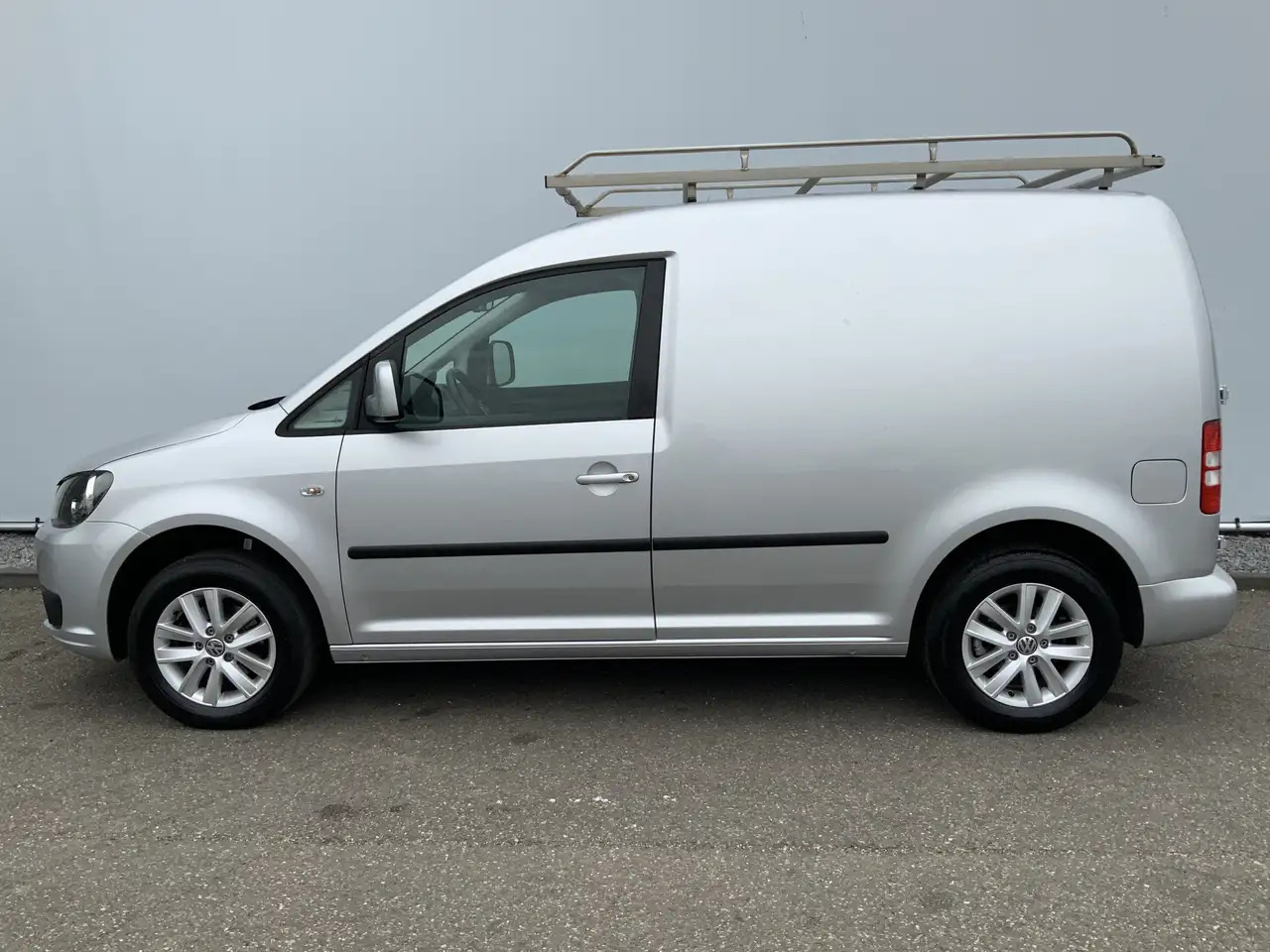 Volkswagen Caddy 1.6 TDI Airco Imperiaal Trekhaak 1400 kg navi Crui - כלי רכב מסחרי קטן: תמונה 3 Volkswagen Caddy 1.6 TDI Airco Imperiaal Trekhaak 1400 kg navi Crui - כלי רכב מסחרי קטן: תמונה 3