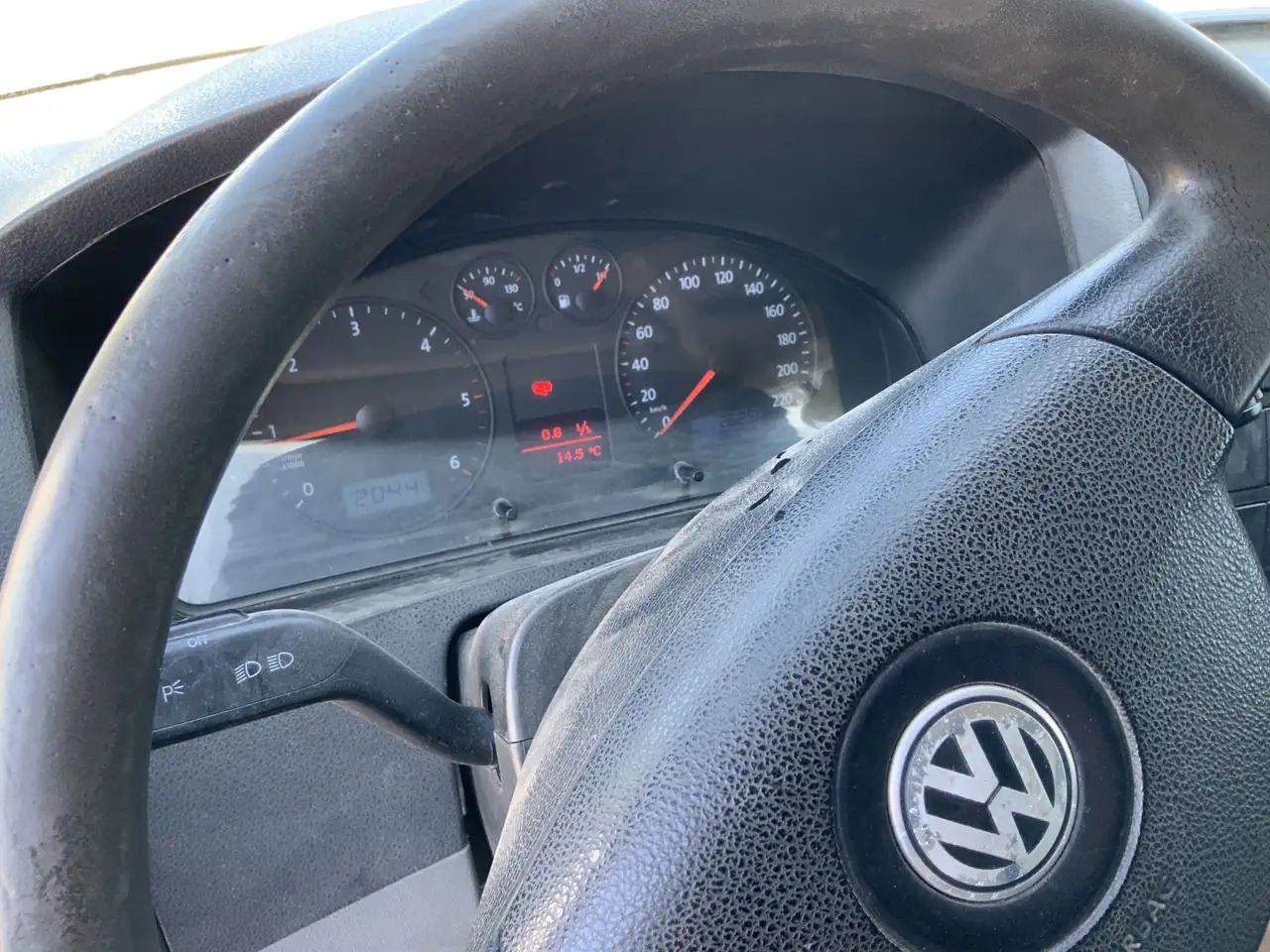 Volkswagen T5 Transporter 1.9 TDI 340 MHD (Versnellingsbak Defekt !!)Airco 3 - כלי רכב מסחרי עם לוח: תמונה 4 Volkswagen T5 Transporter 1.9 TDI 340 MHD (Versnellingsbak Defekt !!)Airco 3 - כלי רכב מסחרי עם לוח: תמונה 4