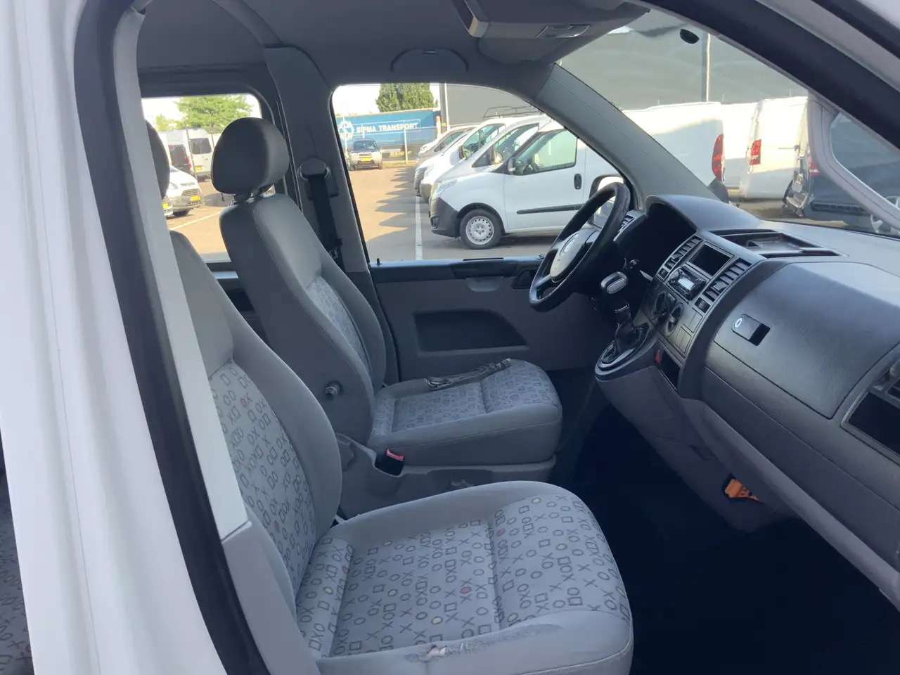 Volkswagen T5 Transporter 2.5 TDI 300 Budgetline Automaat DubCab Airco Trekh - כלי רכב מסחרי קומבי: תמונה 5 Volkswagen T5 Transporter 2.5 TDI 300 Budgetline Automaat DubCab Airco Trekh - כלי רכב מסחרי קומבי: תמונה 5