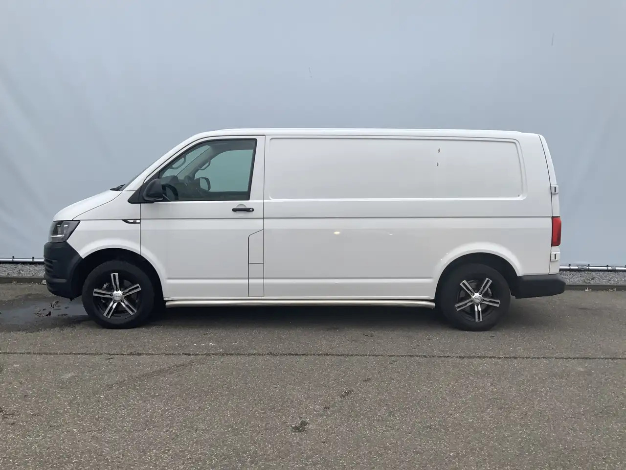 Volkswagen T6 Transporter 2.0 TDI L2H1 Airco Navi 3 Zits Alu Velg Euro 6 - כלי רכב מסחרי עם לוח: תמונה 3 Volkswagen T6 Transporter 2.0 TDI L2H1 Airco Navi 3 Zits Alu Velg Euro 6 - כלי רכב מסחרי עם לוח: תמונה 3
