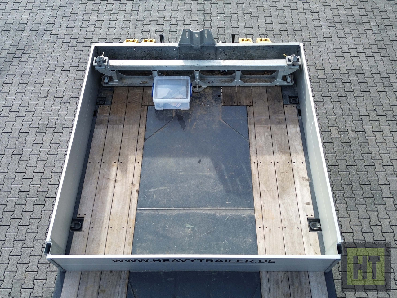 Faymonville MAX Trailer 4-Achs-Mega-Tele-Semi mit Rampen - סמיטריילר עם מטען נמוך: תמונה 2 Faymonville MAX Trailer 4-Achs-Mega-Tele-Semi mit Rampen - סמיטריילר עם מטען נמוך: תמונה 2