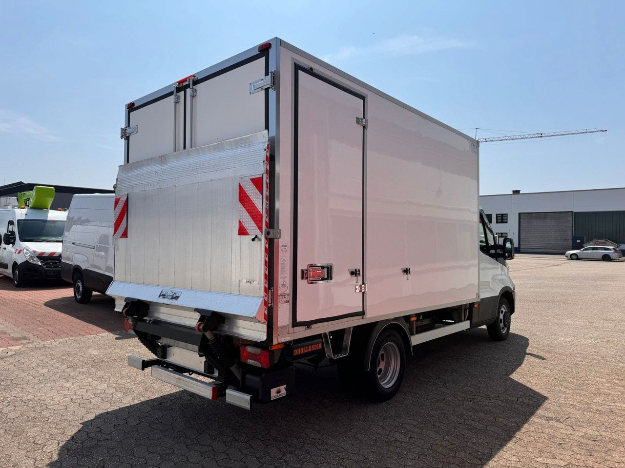 Iveco Daily 35C16 Tiefkühlkoffer Carrier Pulsor350 LWB - כלי רכב מסחרי לקירור: תמונה 4 Iveco Daily 35C16 Tiefkühlkoffer Carrier Pulsor350 LWB - כלי רכב מסחרי לקירור: תמונה 4