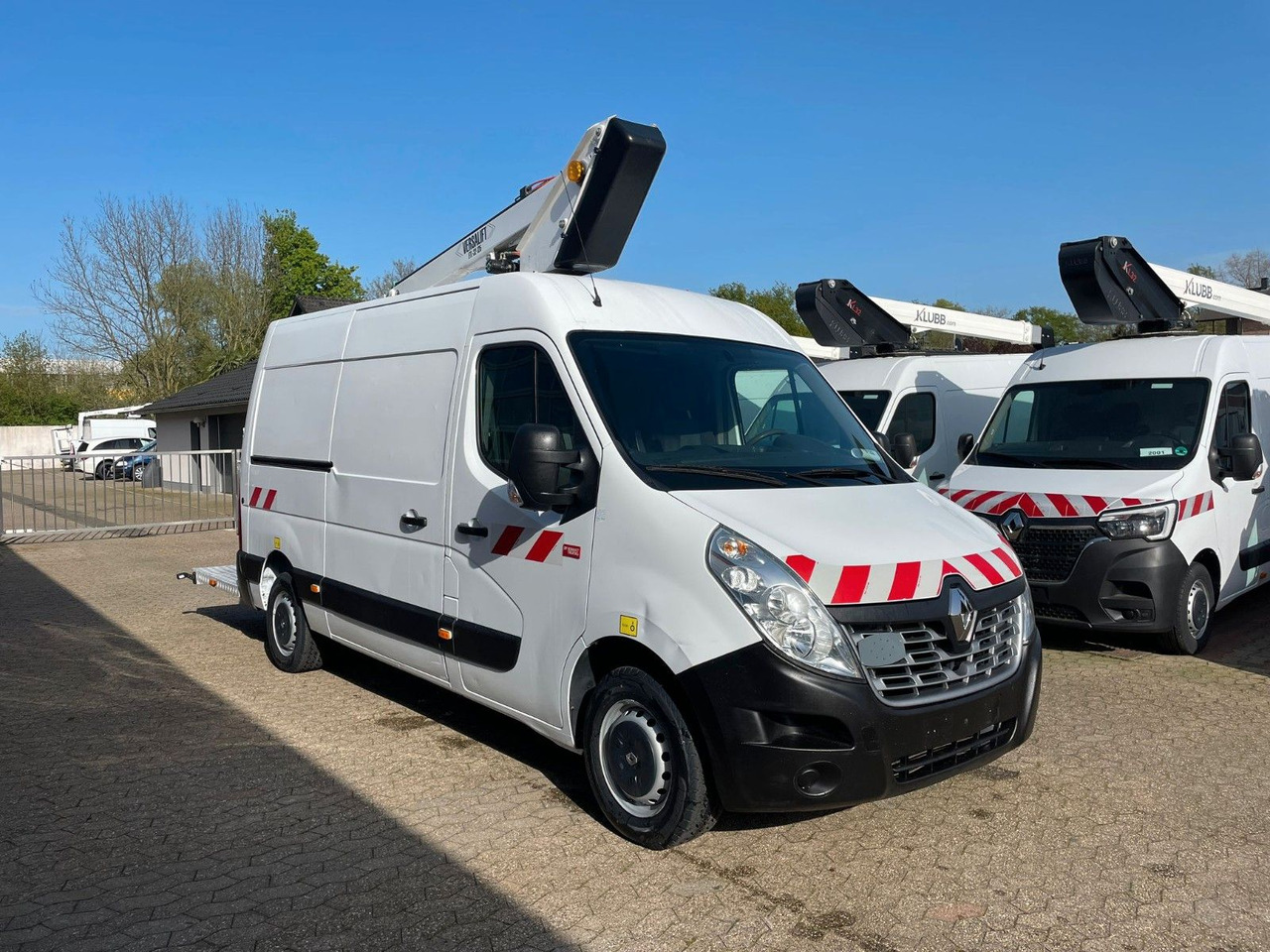 Renault Master Hubarbeitsbühne Time Versalift ETL-32-125 - פלטפורמה אווירית מותקנת על משאית: תמונה 3 Renault Master Hubarbeitsbühne Time Versalift ETL-32-125 - פלטפורמה אווירית מותקנת על משאית: תמונה 3