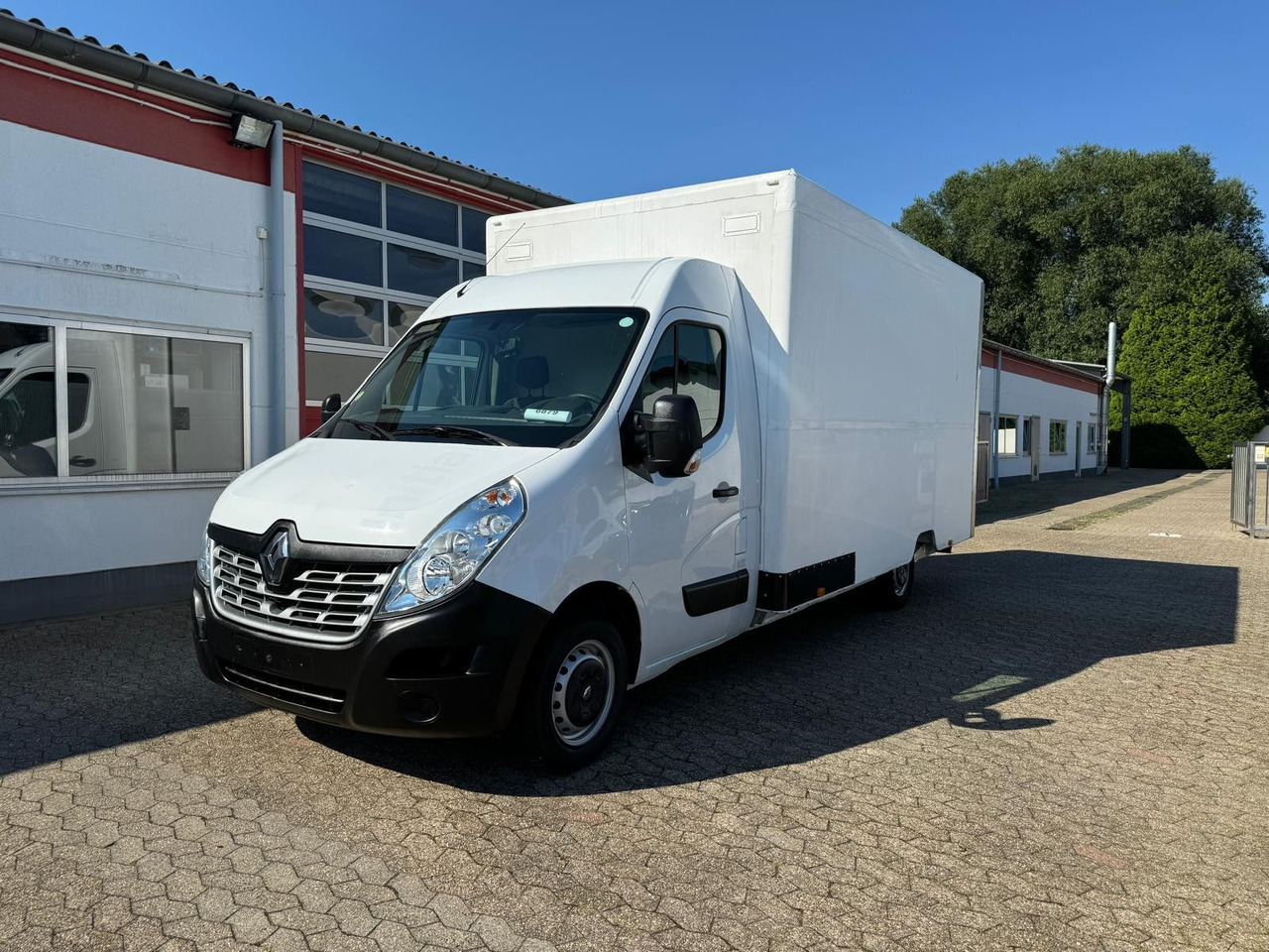 Renault Master Koffer mit Auffahrrampe 1200kg Nutzlast - כלי רכב מסחרי עם תיבה: תמונה 1 Renault Master Koffer mit Auffahrrampe 1200kg Nutzlast - כלי רכב מסחרי עם תיבה: תמונה 1