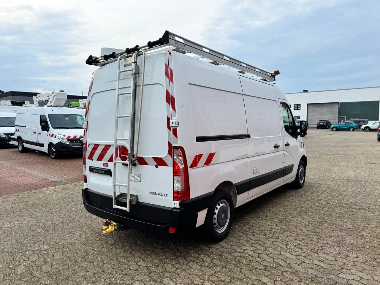 Renault Master Werkstattwagen Kastenwagen EURO 6 - כלי רכב מסחרי עם לוח: תמונה 4 Renault Master Werkstattwagen Kastenwagen EURO 6 - כלי רכב מסחרי עם לוח: תמונה 4