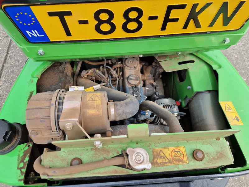 Avant M523 met 317 uur, in nieuwstaat!! - מעמיס רצועות קומפקטי: תמונה 5 Avant M523 met 317 uur, in nieuwstaat!! - מעמיס רצועות קומפקטי: תמונה 5