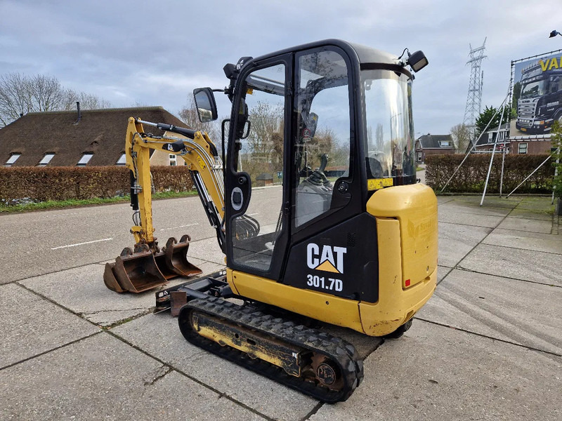 Caterpillar 301.7D with low hours! - מיני מחפר: תמונה 3 Caterpillar 301.7D with low hours! - מיני מחפר: תמונה 3