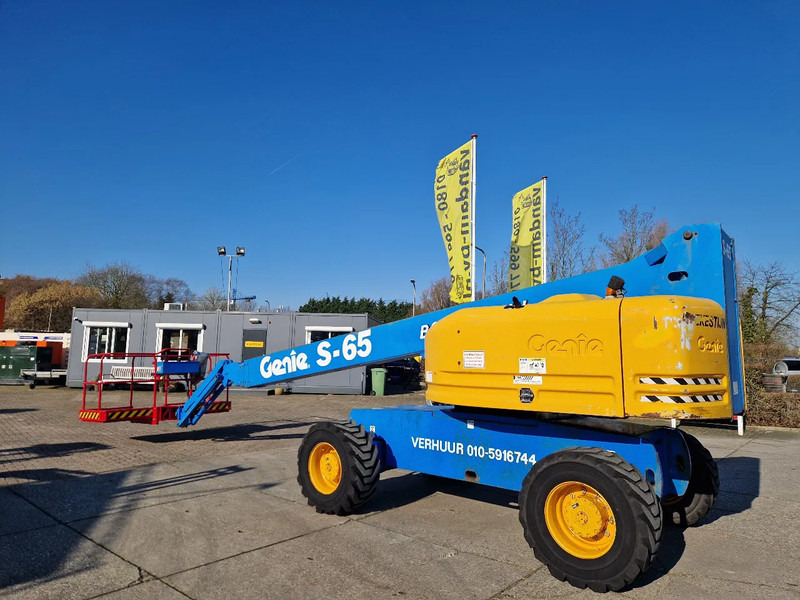 Genie S65 4X4 - מוט טלסקופי: תמונה 3 Genie S65 4X4 - מוט טלסקופי: תמונה 3