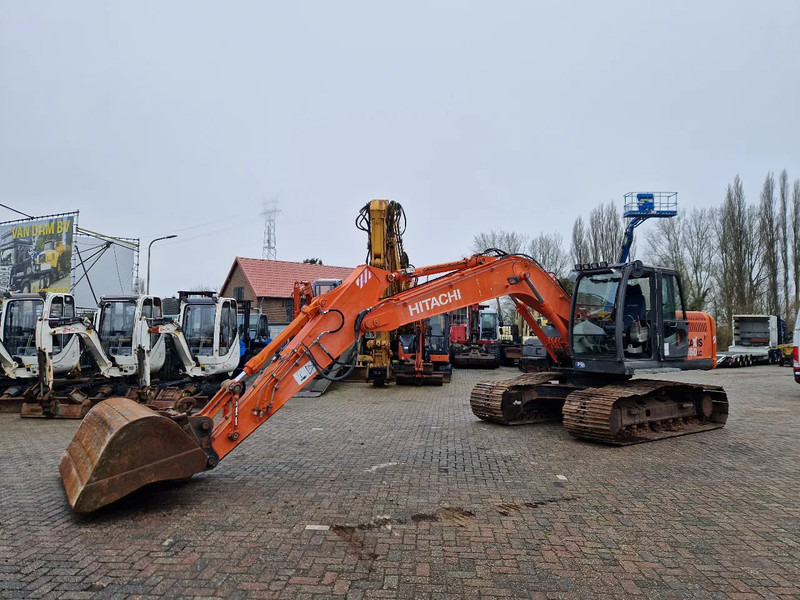 Hitachi ZX160LC-3 met zeer net rijwerk - מחפר סורק: תמונה 4 Hitachi ZX160LC-3 met zeer net rijwerk - מחפר סורק: תמונה 4