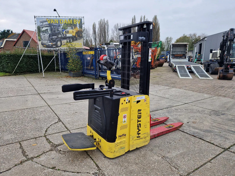 Hyster S1.5S elektrische stapelaar hefhoogte 3.17m. - מערים: תמונה 5 Hyster S1.5S elektrische stapelaar hefhoogte 3.17m. - מערים: תמונה 5