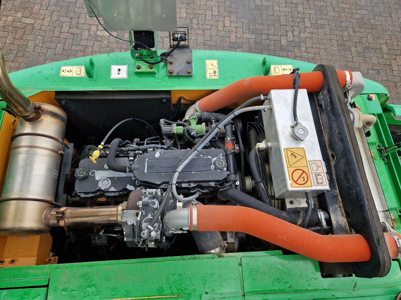 Hyundai Robex 160W-9A met 6-cilinder Cummins motor - מחפר גלגלים: תמונה 5 Hyundai Robex 160W-9A met 6-cilinder Cummins motor - מחפר גלגלים: תמונה 5