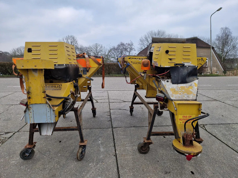 Jongerius 1000 droog zout strooier zo uit het werk! - מפזר חול/ מלח: תמונה 1 Jongerius 1000 droog zout strooier zo uit het werk! - מפזר חול/ מלח: תמונה 1