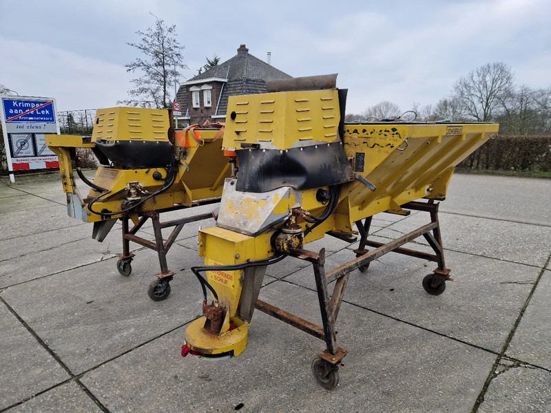 Jongerius 1000 droog zout strooier zo uit het werk! - מפזר חול/ מלח: תמונה 2 Jongerius 1000 droog zout strooier zo uit het werk! - מפזר חול/ מלח: תמונה 2