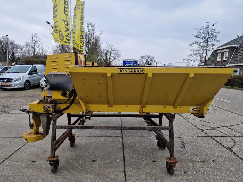 Jongerius 1000 droog zout strooier zo uit het werk! - מפזר חול/ מלח: תמונה 4 Jongerius 1000 droog zout strooier zo uit het werk! - מפזר חול/ מלח: תמונה 4