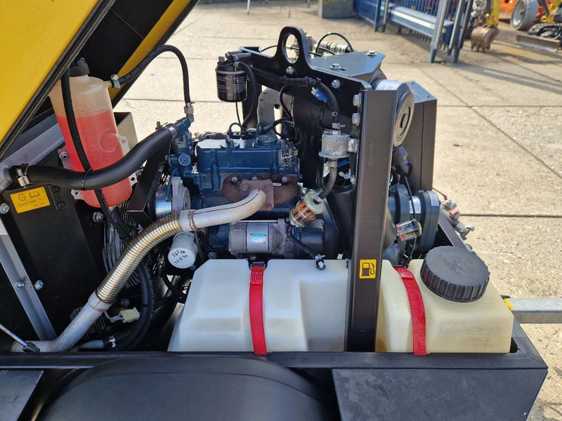 Kaeser M20.2 in zeer nette staat! - מדחס אוויר: תמונה 5 Kaeser M20.2 in zeer nette staat! - מדחס אוויר: תמונה 5