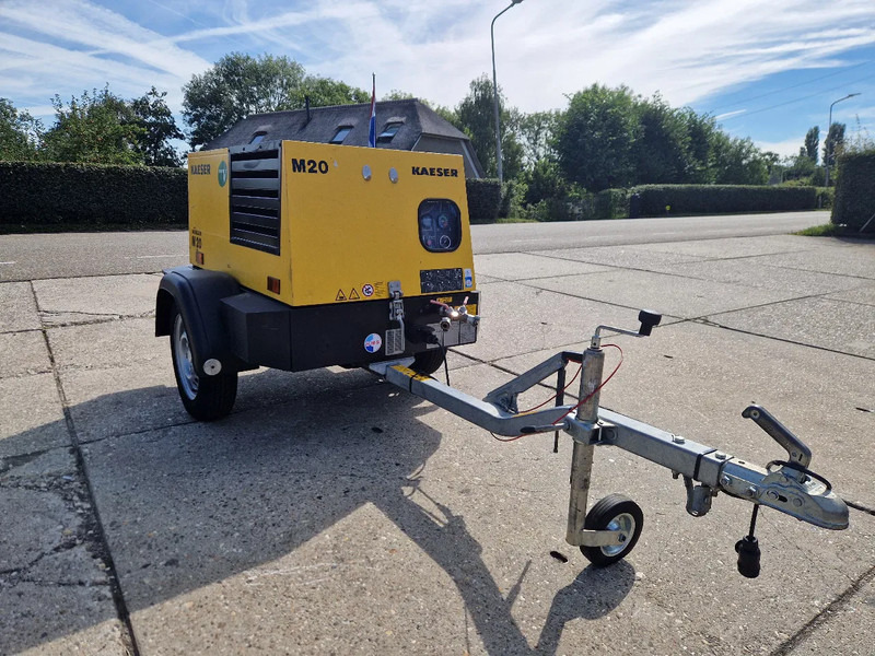 Kaeser M20.2 in zeer nette staat! - מדחס אוויר: תמונה 2 Kaeser M20.2 in zeer nette staat! - מדחס אוויר: תמונה 2