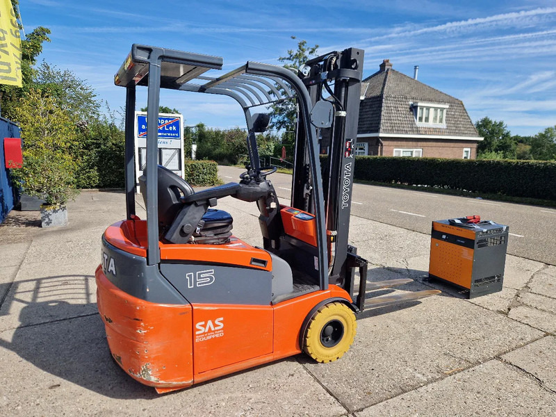 Toyota 1500 kg. elektrisch hefhoogte 5.00m. - מלגזה חשמלית: תמונה 1 Toyota 1500 kg. elektrisch hefhoogte 5.00m. - מלגזה חשמלית: תמונה 1