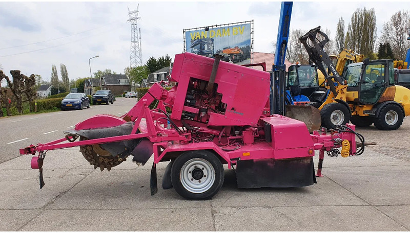 VERMEER SC1102 stobbenfrees/stronkenfrees op aanhanger - מטחנת גדמים: תמונה 5 VERMEER SC1102 stobbenfrees/stronkenfrees op aanhanger - מטחנת גדמים: תמונה 5