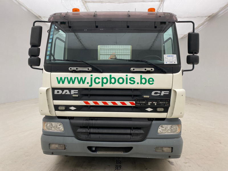 DAF CF75.250 - 6x2 - משאית צד נופל/ שטוחה, משאית מנוף: תמונה 2 DAF CF75.250 - 6x2 - משאית צד נופל/ שטוחה, משאית מנוף: תמונה 2