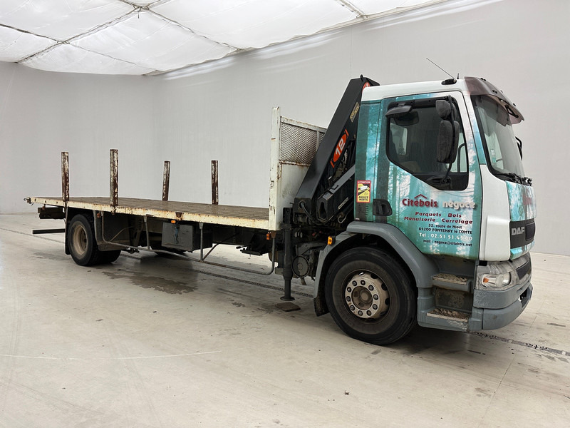 DAF LF55.210 - משאית צד נופל/ שטוחה, משאית מנוף: תמונה 3 DAF LF55.210 - משאית צד נופל/ שטוחה, משאית מנוף: תמונה 3