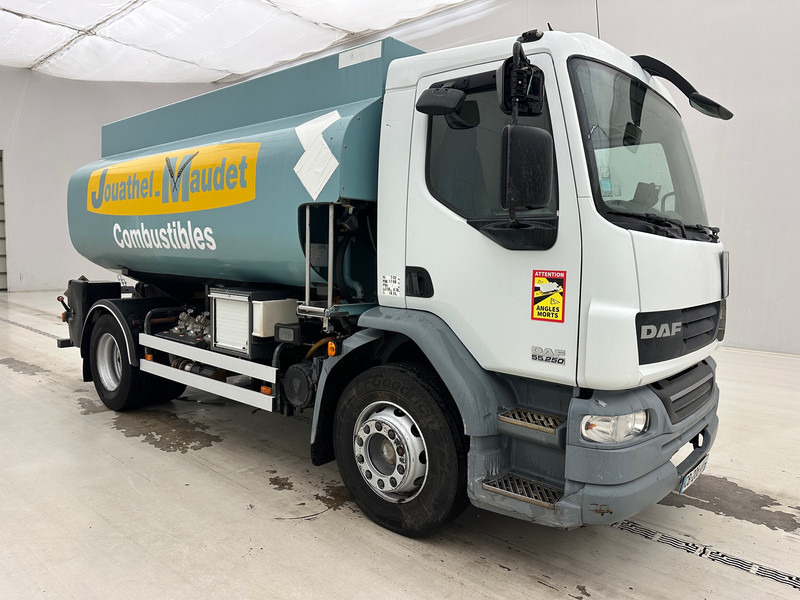 DAF LF55.250 - משאית מכל: תמונה 3 DAF LF55.250 - משאית מכל: תמונה 3