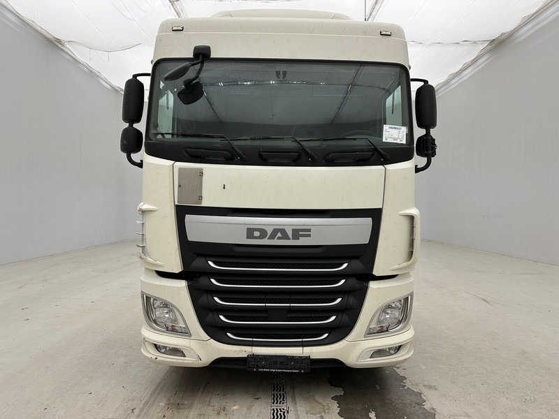 DAF XF 460 Space Cab - יחידת טרקטור: תמונה 2 DAF XF 460 Space Cab - יחידת טרקטור: תמונה 2
