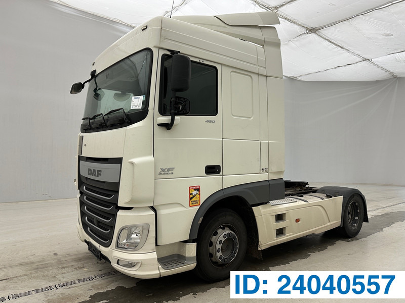 DAF XF 460 Space Cab - יחידת טרקטור: תמונה 1 DAF XF 460 Space Cab - יחידת טרקטור: תמונה 1