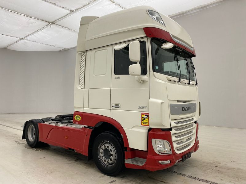 DAF XF105.530 Super Space Cab - יחידת טרקטור: תמונה 3 DAF XF105.530 Super Space Cab - יחידת טרקטור: תמונה 3