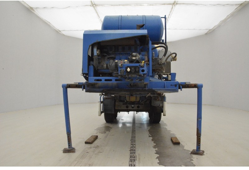 De Buf Mixer 10 m³ - מערבל בטון סמיטרליילר: תמונה 2 De Buf Mixer 10 m³ - מערבל בטון סמיטרליילר: תמונה 2