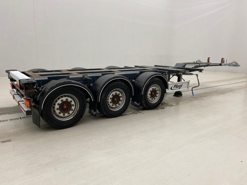 Fliegl Polyvalent skelet 2 x 20-30-40-45 ft - סמיטריילר מוביל מכולות/ החלפת גוף: תמונה 4 Fliegl Polyvalent skelet 2 x 20-30-40-45 ft - סמיטריילר מוביל מכולות/ החלפת גוף: תמונה 4