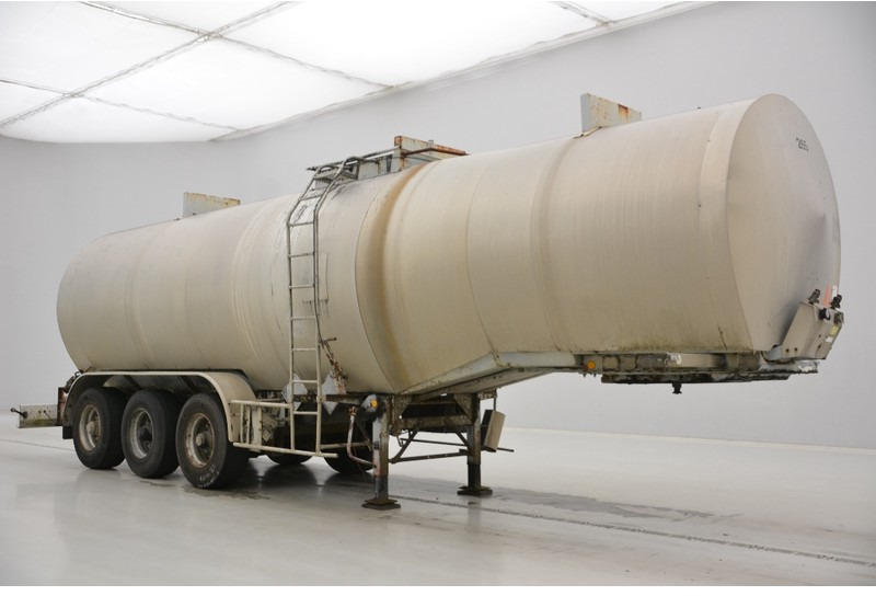 Fruehauf Bitumen tank trailer - סמיטריילר מכל: תמונה 3 Fruehauf Bitumen tank trailer - סמיטריילר מכל: תמונה 3